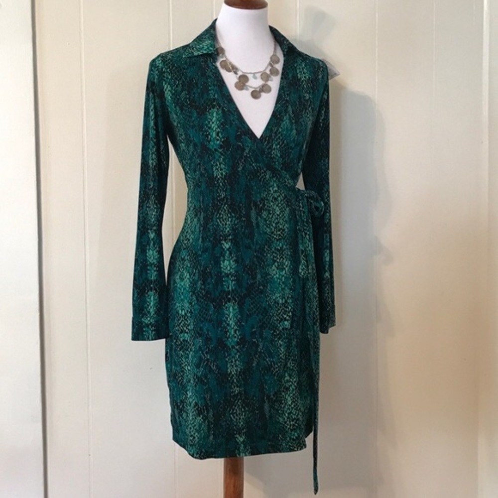 Calvin Klein size 4 wrap around dress